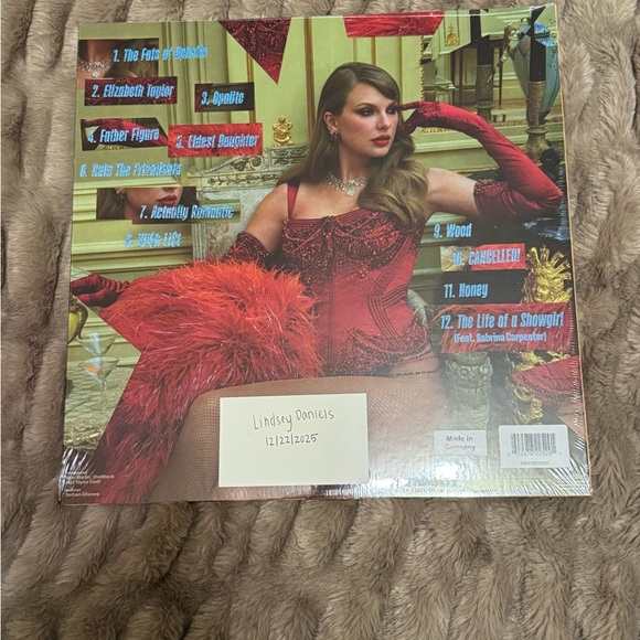Taylor Swift The Life of a Showgirl Vinyl - Lakeside Beach Variant - Picture 2 of 2